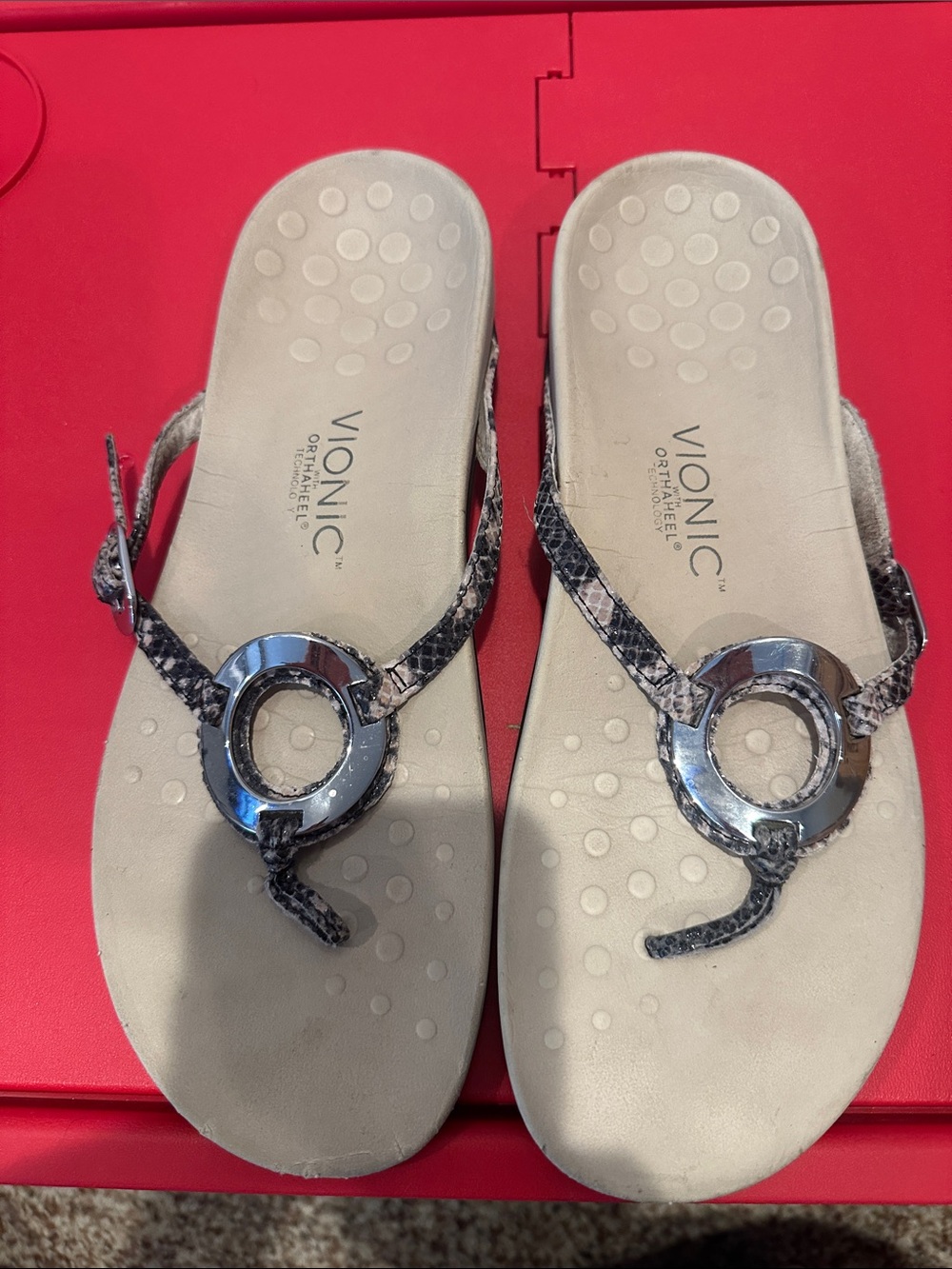 Vionic Women's Beige Snake-Print Thong Sandals with Silver Ring